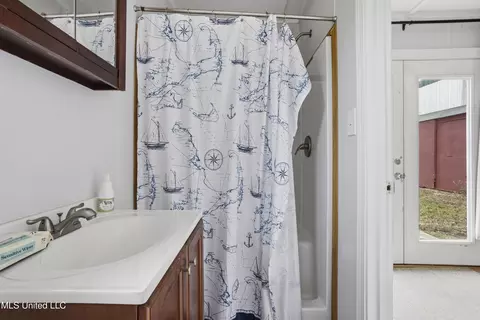Bath - 92 Sam Davis Dr, Perkinston, MS 39573 photo 7 of 7