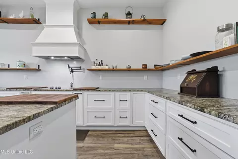 Kitchen - 92 Sam Davis Dr, Perkinston, MS 39573 photo 8 of 10