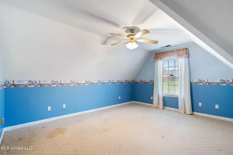 Bedroom - 1280 S Lake Dr, Hernando, MS 38632 photo 5 of 6