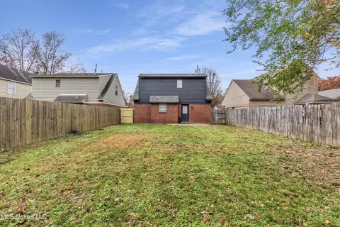Exterior - 9762 Riggan Dr, Olive Branch, MS 38654 photo 4 of 4