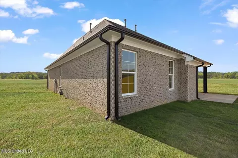 Exterior - 838 W Quitman Ct, Nesbit, MS 38651 photo 5 of 5