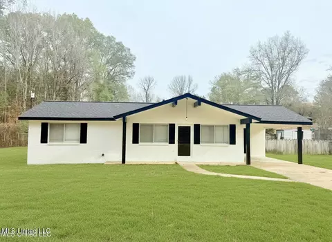 314 Owen Dr, Grenada, MS 38901