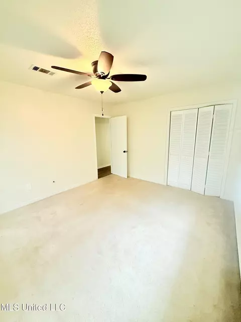 314 Owen Dr, Grenada, MS 38901 photo 7