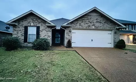 8941 Willa Jean Cv, Southaven, MS 38671