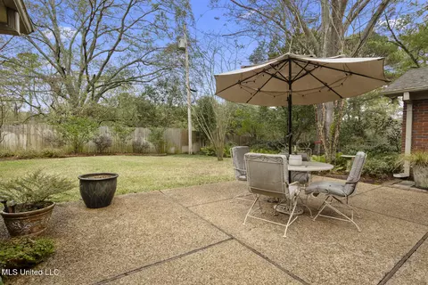 Exterior - 5550 River Thames Rd, Jackson, MS 39211 photo 5 of 9