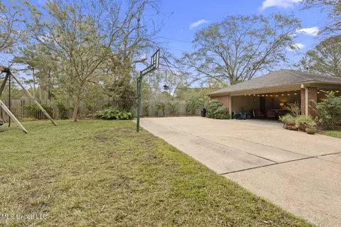 Exterior - 5550 River Thames Rd, Jackson, MS 39211 photo 9 of 9