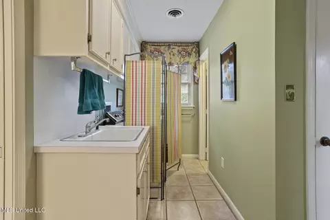 Other - 5550 River Thames Rd, Jackson, MS 39211 photo 2 of 5