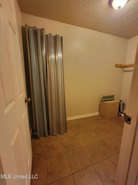 Other - 7204 Hampton Dr, Biloxi, MS 39532 photo 4 of 9
