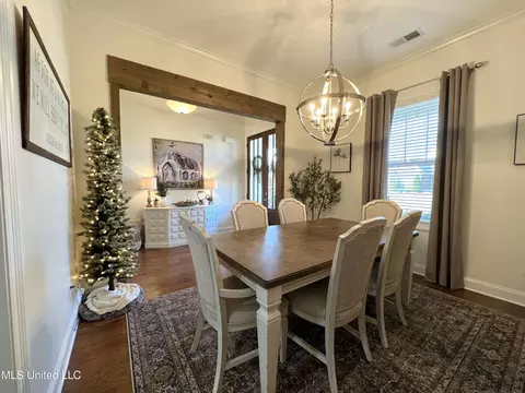 Dining - 2335 Ouse Valley Ln, Hernando, MS 38632 photo 1 of 4