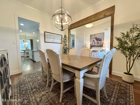 Dining - 2335 Ouse Valley Ln, Hernando, MS 38632 photo 3 of 4