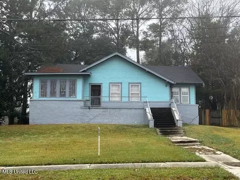 1605 Peachtree St, Jackson, MS 39202