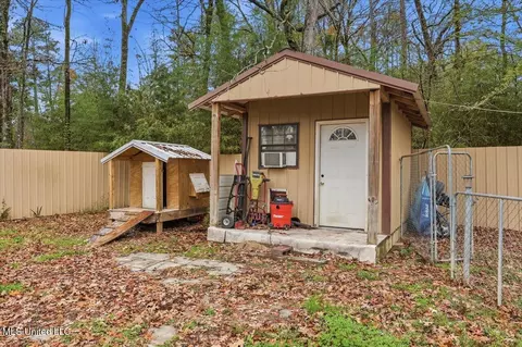Exterior - 276 Stanton St, Forest, MS 39074 photo 10 of 12