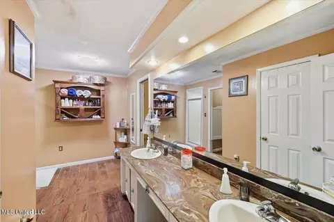 Bath - 276 Stanton St, Forest, MS 39074 photo 1 of 6