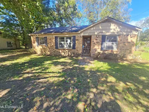 105 Sweethome Rd, Belzoni, MS 39038