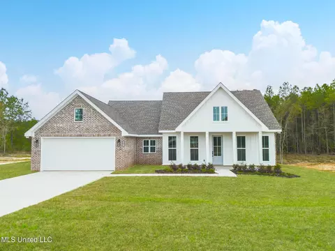 64 Clear Lake Rd, Perkinston, MS 39573
