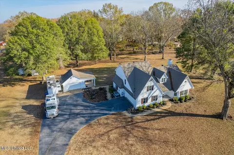 Exterior - 2890 Jaybird Rd, Hernando, MS 38632 photo 2 of 8