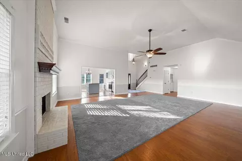 Living - 2890 Jaybird Rd, Hernando, MS 38632 photo 2 of 4