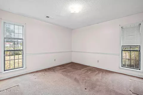 Bedroom - 1038 W Oak Grove Rd, Hernando, MS 38632 photo 3 of 3