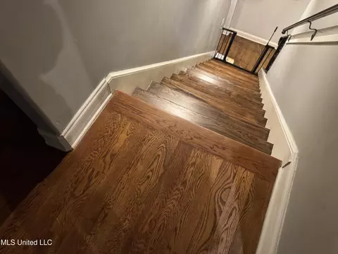 Entry Way - 1432 W Notting Hill Cv, Hernando, MS 38632 photo 6 of 7