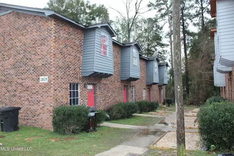 2612 Mclelland St, Hattiesburg, MS 39401