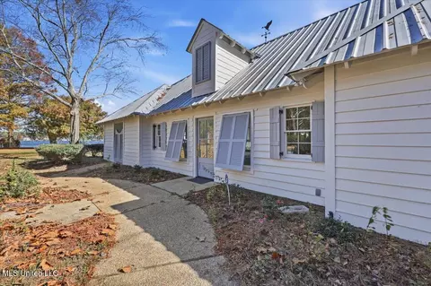 125 Waterford Ln, Madison, MS 39110