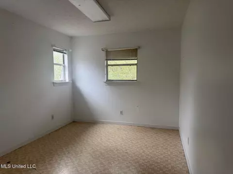 Bedroom - 307 E Dewey Camp Rd, Florence, MS 39073 photo 1 of 2