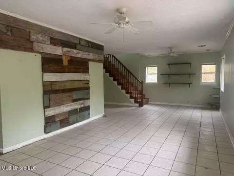 Living - 307 E Dewey Camp Rd, Florence, MS 39073 photo 1 of 4
