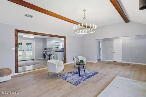 Living - 2339 N Pine Lea Dr, Jackson, MS 39209 photo 3 of 6