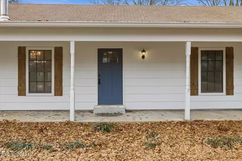 Exterior - 2339 N Pine Lea Dr, Jackson, MS 39209 photo 4 of 5