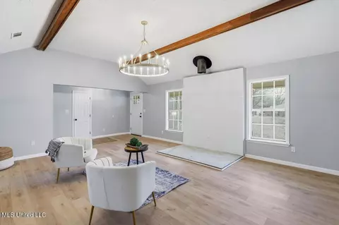 Living - 2339 N Pine Lea Dr, Jackson, MS 39209 photo 2 of 6