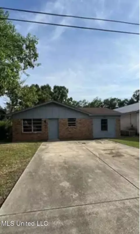 5406 Community Ave, Moss Point, MS 39563 photo 1