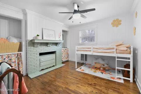 Bedroom - 25 S Robertson Rd, Hernando, MS 38632 photo 3 of 4