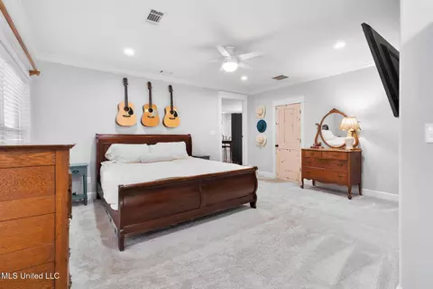 Bedroom - 25 S Robertson Rd, Hernando, MS 38632 photo 2 of 4