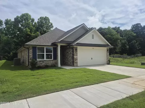 7745 Ferndale Dr, Olive Branch, MS 38654