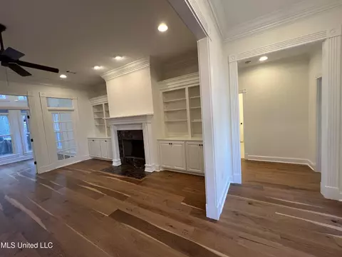 Living - 113 Reserve Xing, Madison, MS 39110 photo 3 of 13