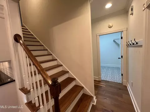 Entry Way - 113 Reserve Xing, Madison, MS 39110 photo 10 of 15