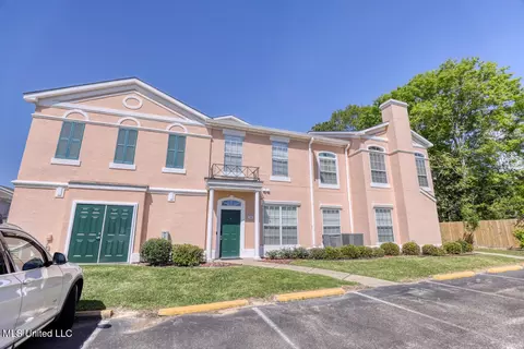 2252 Beach Dr #706, Gulfport, MS 39507