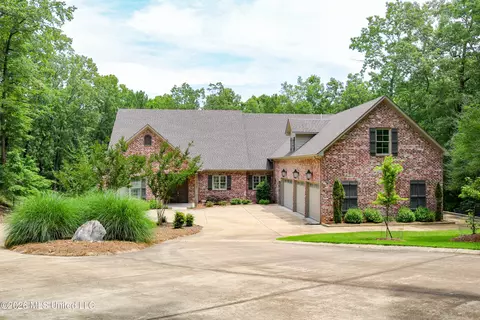 3010 Highlands Cir, Oxford, MS 38655