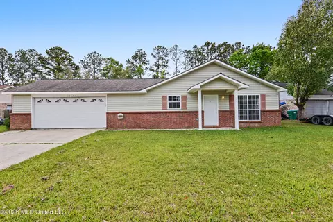 10695 Plummer Cir, Gulfport, MS 39503