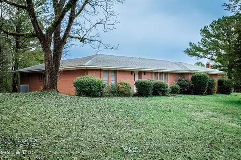 502 Buckley Rd, Harrisville, MS 39082