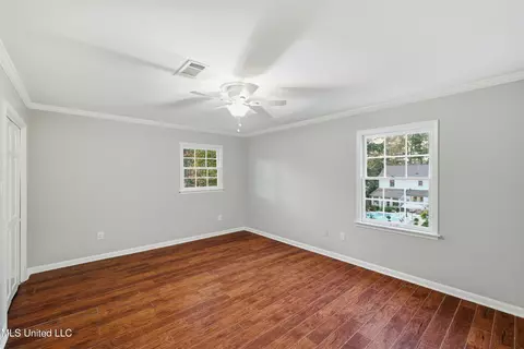 Bedroom - 2040 Brecon Dr, Jackson, MS 39211 photo 6 of 7