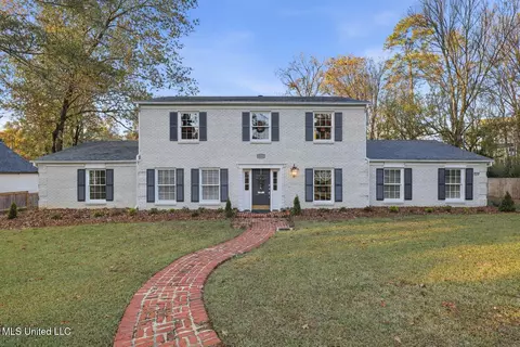 2040 Brecon Dr, Jackson, MS 39211