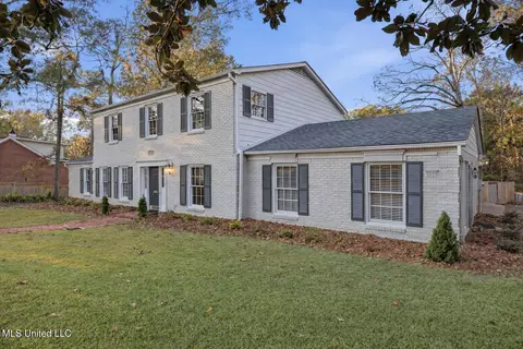 Exterior - 2040 Brecon Dr, Jackson, MS 39211 photo 2 of 6