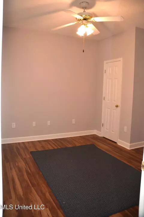 Bedroom - 105 Fox Run Rd, Brandon, MS 39047 photo 2 of 3
