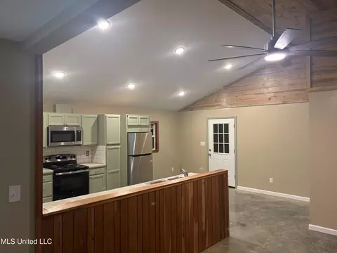 1016 L A Brister Rd, Summit, MS 39666 photo 5