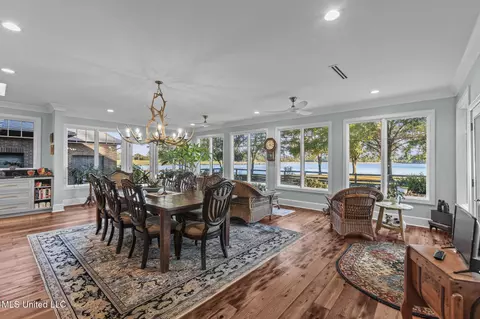 Dining - 108 Cove Ln, Madison, MS 39110 photo 4 of 4