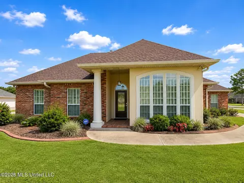 3 Laurel Grove Dr, Carriere, MS 39426