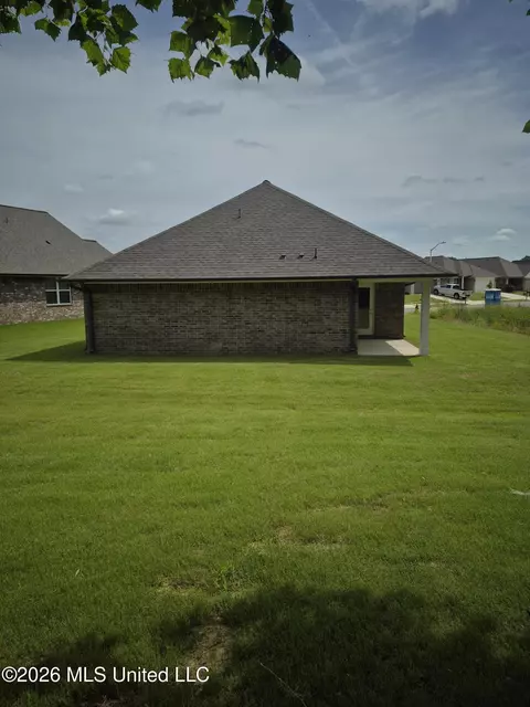 Exterior - 7720 Ferndale Dr, Olive Branch, MS 38654 photo 1 of 3