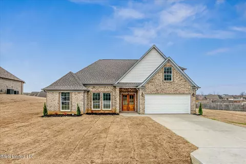 7693 Ridgefield Dr, Horn Lake, MS 38637