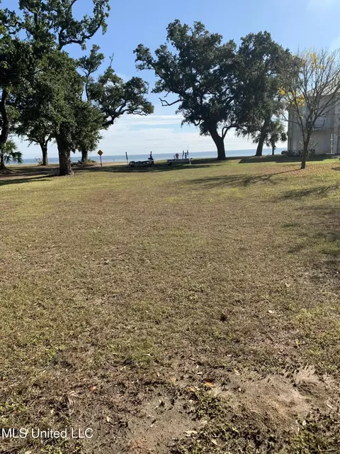 Barkley Drive, Pass Christian, MS 39571